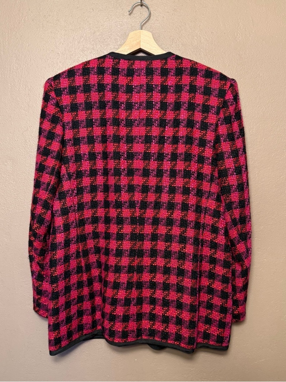 Preswick & Moore Vtg 90s Pink & Black Blazer Jacket, Gold/Black Buttons Size 14 - Picture 11 of 17